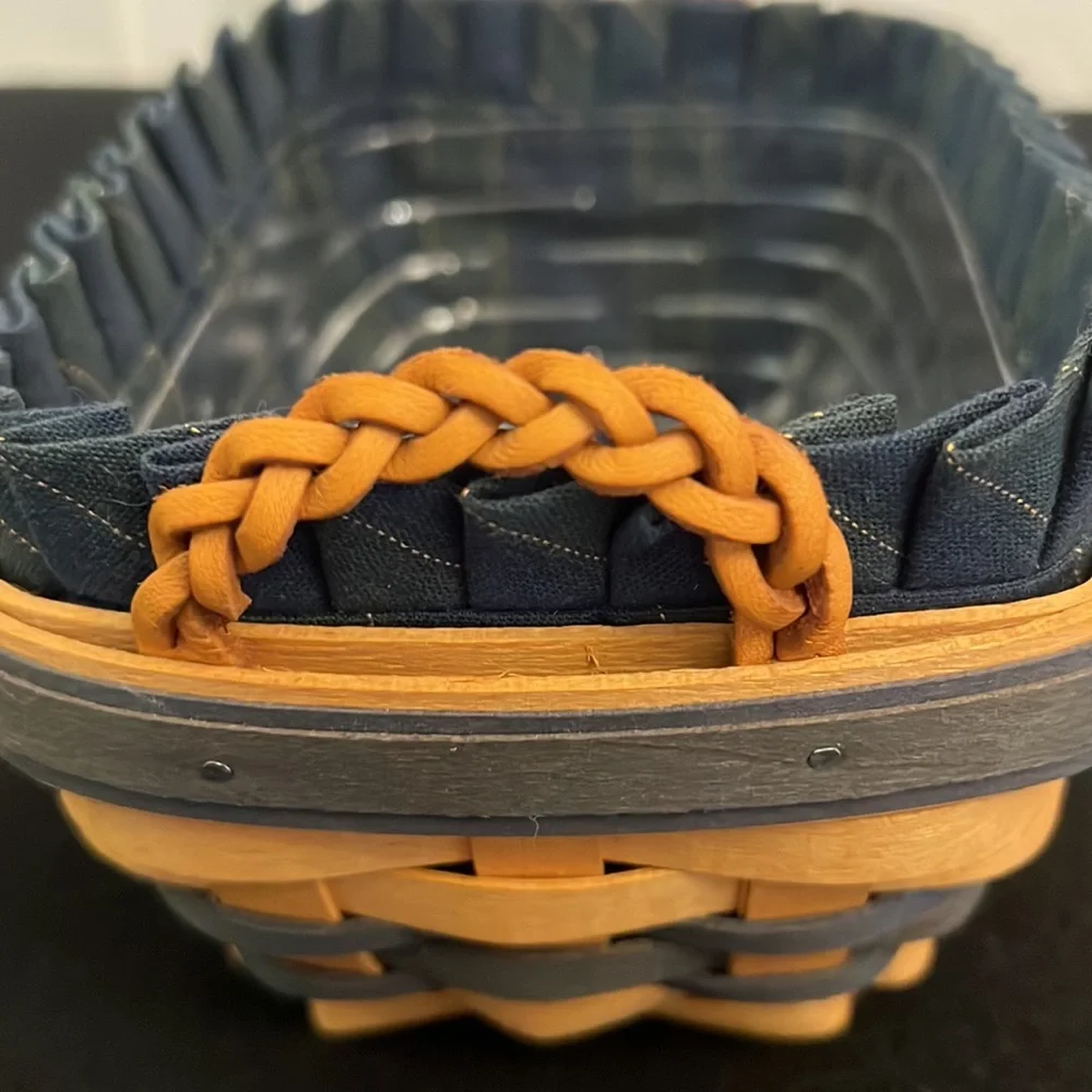 Longaberger Collection Club 2000 Renewal Basket with Braided Side Handles